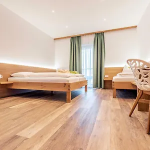 Bed & Breakfast Floeckner, Solnohrad
